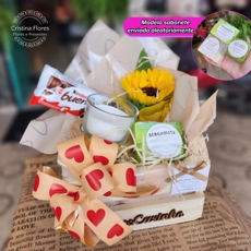 Cestinha Girassol, Vela, Sabonete e Chocolate