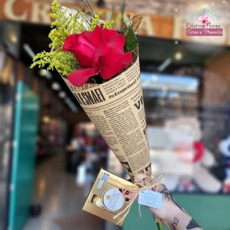 1 Rosa no Jornal com Ferrero T4