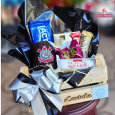 Cesta Chocolates Corinthians com Caneca Oficial