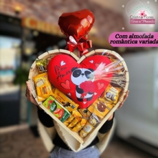 Cesta Cora��o com Almofada