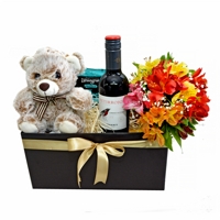 Vinho Petirrojo, Urso e Buqu de Flores