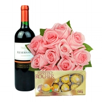 Buque 12 Rosas Cor-de-Rosa, Vinho Chileno Tinto e Ferrero Rocher