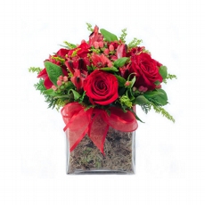 Arranjo de Rosas Vermelhas Amante Eterno