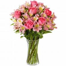 Arranjo de Astromlias e Rosas 