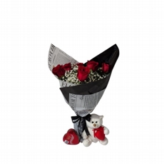 Buqu� com 6 Rosa e Chuva de Prata