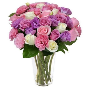 Luxuoso mix de rosas e lisianthus mesclados