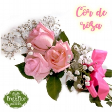 Trs Rosas Cor de Rosas  