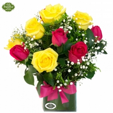 Arranjo de Rosas Pink e Amarelas