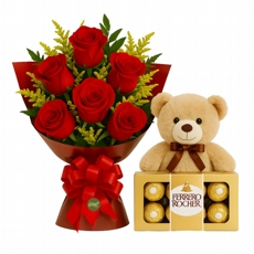 Buqu de Rosas Vermelhas Importadas com Pelcia e Ferrero