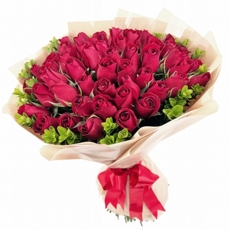Buqu Elegncia com 50 Rosas Importadas