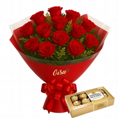Combo Buqu Tradicional 12 Rosas e Ferrero 