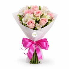 Buqu� delicado de Rosas com Alstrom�lias 