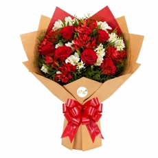 Buqu� Romantico de Rosas e Astrom�lias 