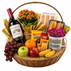 Cesta Cl�ssica com Flores e Caneca 