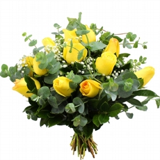 Buque com 10 Rosas Nacionais Amarelas com Eucalipto