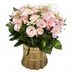 Arranjo De Rosas Cor De Rosa.