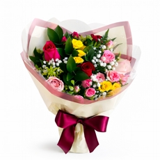 Buqu� Rosa Spray Colorida Luxo