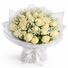 Buqu� com 30 Rosas Brancas