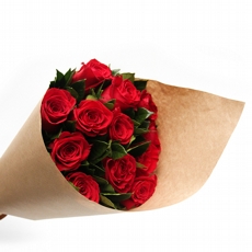 Buque Com 12 Rosas Colombianas No Papel Kraft