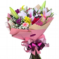 Buqu� L�rio com Flores