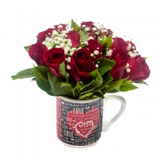 Arranjo de Rosas Vermelhas Na caneca Love