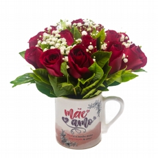 Arranjo de Rosas Vermelhas na Caneca Me Te amo, voc  minha inspirao